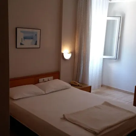 Hotel Isinda 3*