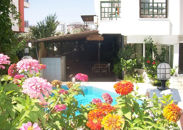 ホテル Isinda アンタルヤ