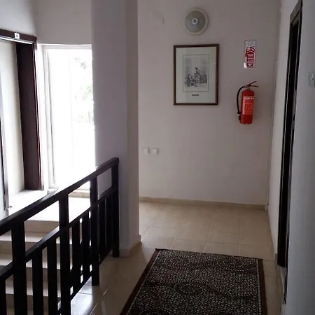 Isinda Hotel