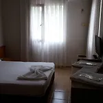 ホテル Isinda